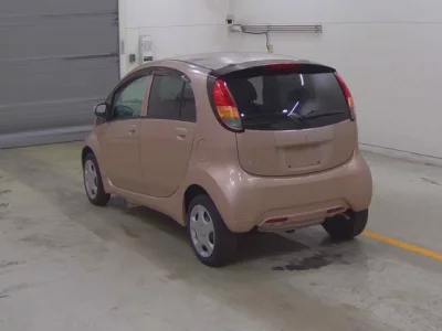 Mitsubishi I