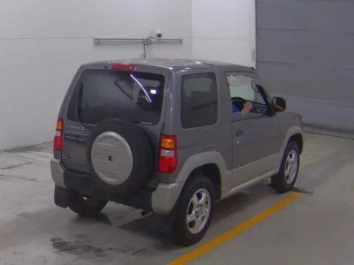 Mitsubishi PAJERO MINI