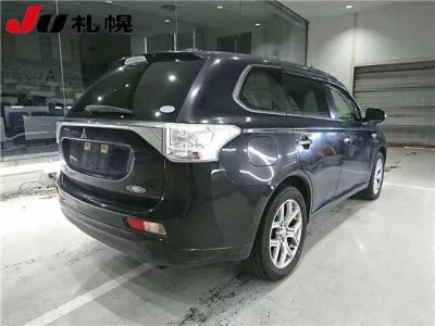 Mitsubishi OUTLANDER PHEV