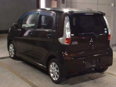 Mitsubishi EK CUSTOM