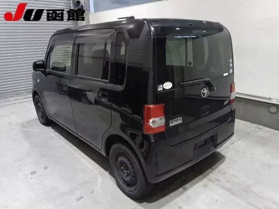 Toyota PIXIS SPACE
