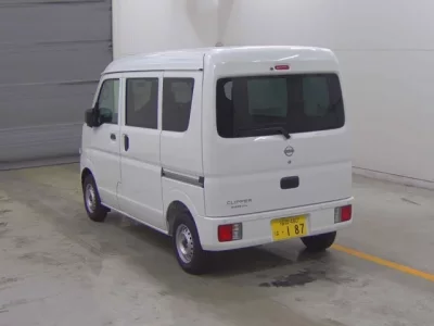 Nissan CLIPPER VAN