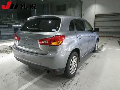 Mitsubishi RVR