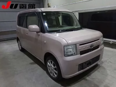 Toyota PIXIS SPACE