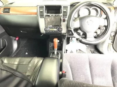Nissan TIIDA LATIO