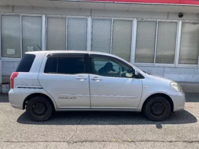 Toyota RAUM