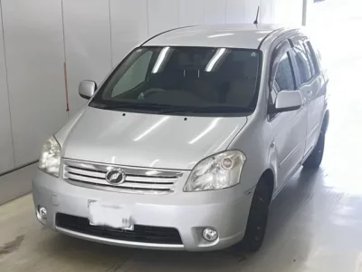 Toyota RAUM