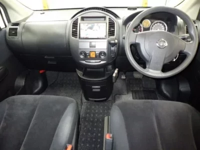 Nissan LAFESTA