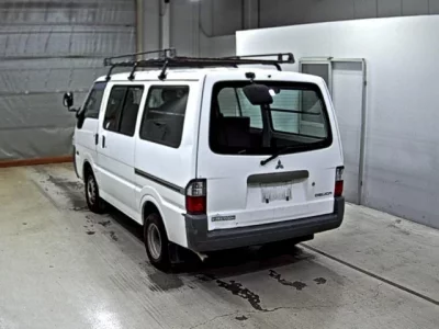 Mitsubishi DELICA
