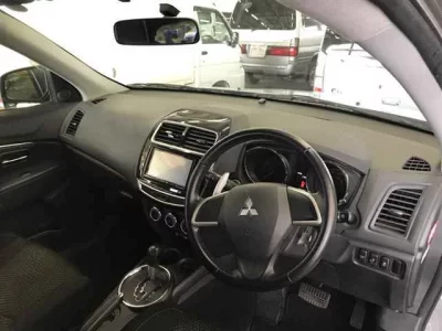 Mitsubishi RVR