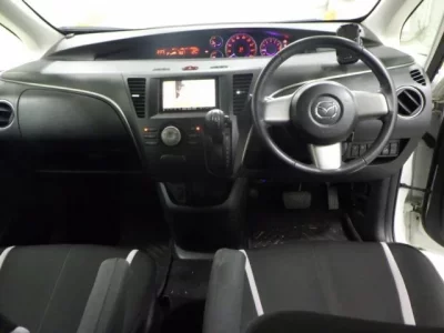 Mazda BIANTE