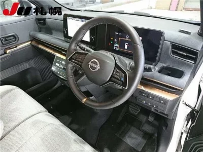 Nissan SAKURA