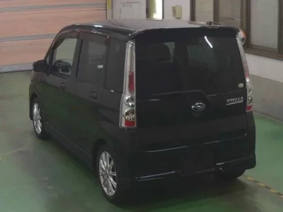 Subaru STELLA