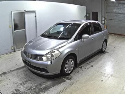 Nissan TIIDA LATIO