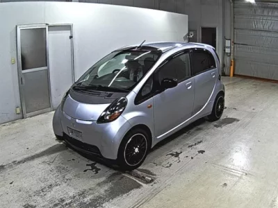 Mitsubishi I