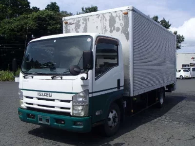 Isuzu ELF