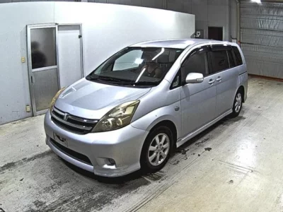Toyota ISIS