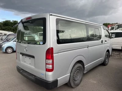 Toyota REGIUS ACE VAN
