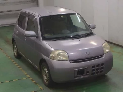 Daihatsu Esse