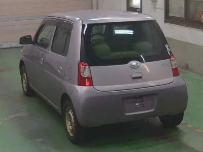 Daihatsu Esse