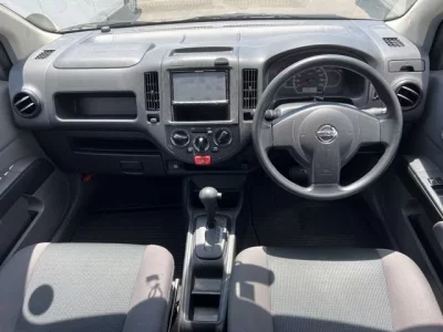 Nissan AD