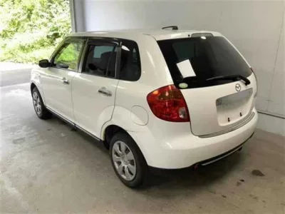 Mazda VERISA