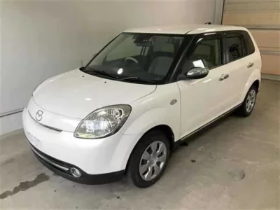 Mazda VERISA