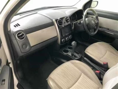 Mazda VERISA