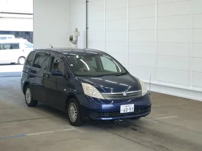 Toyota ISIS