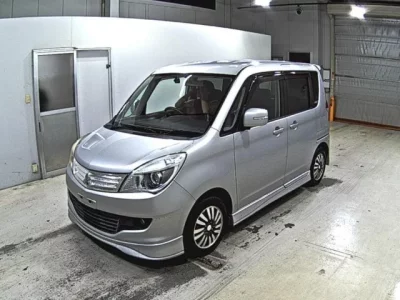 Mitsubishi DELICA D2