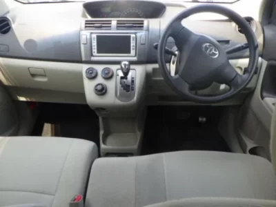 Toyota PASSO SETTE
