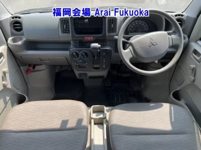 Mitsubishi MINICAB VAN