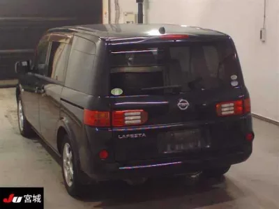 Nissan LAFESTA