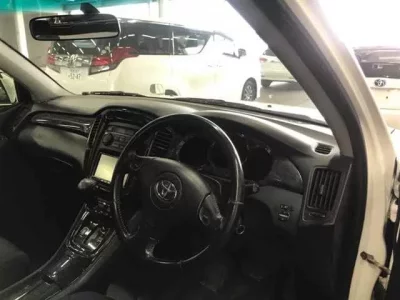 Toyota KLUGER
