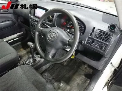 Toyota SUCCEED
