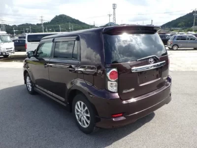 Toyota COROLLA RUMION