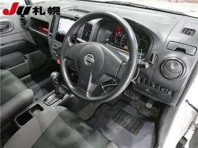 Nissan AD