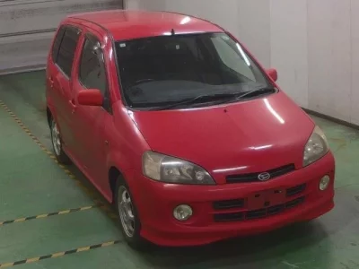 Daihatsu YRV