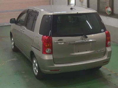 Toyota RAUM