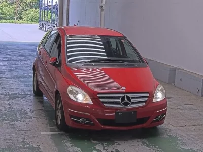 Mercedes-Benz B CLASS