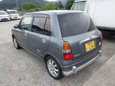 Daihatsu MIRA