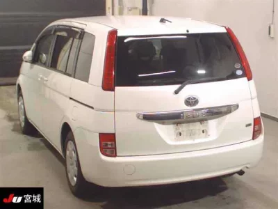Toyota ISIS