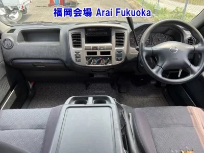 Nissan CARAVAN BUS
