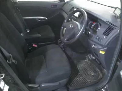 Toyota ISIS