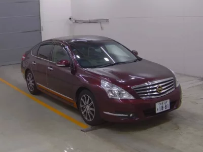 Nissan TEANA