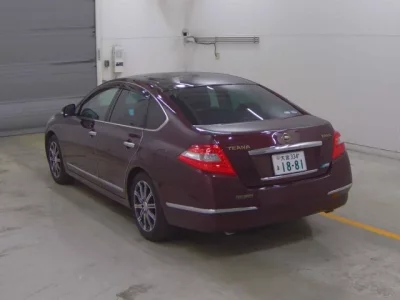 Nissan TEANA