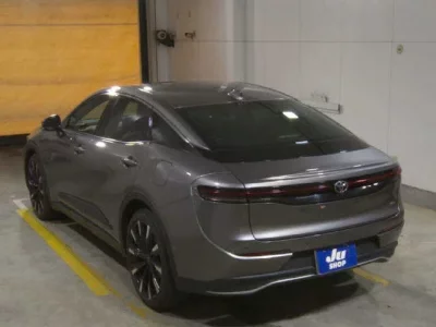 Toyota CROWN CROSSOVER