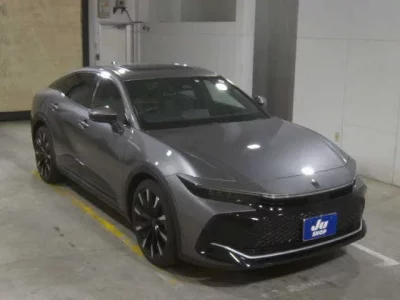 Toyota CROWN CROSSOVER