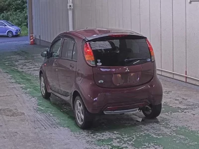 Mitsubishi I