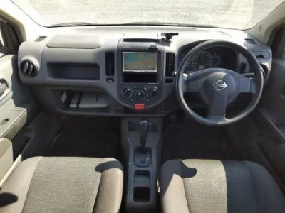 Nissan AD